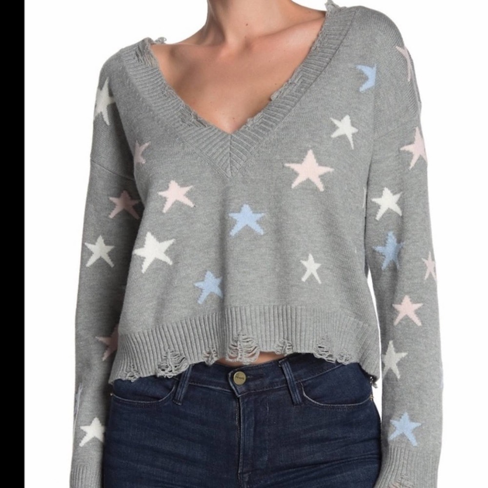 Wild Honey Super cute Cropped Star Distressed Sweater Size S Gray and Pink